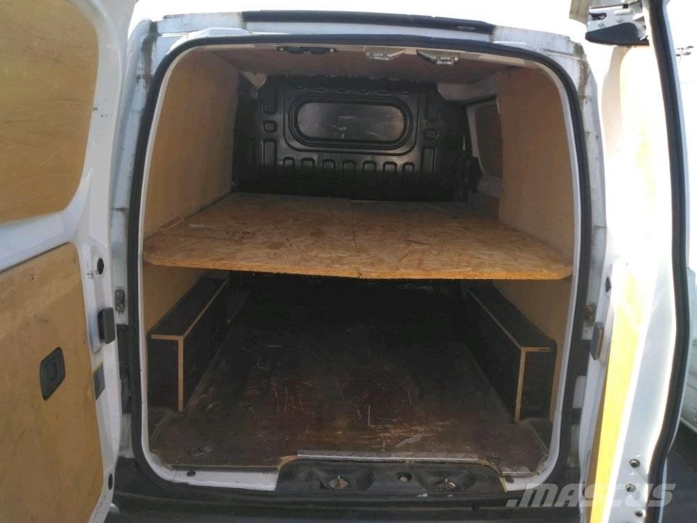 Nissan NV 200 Transporterek