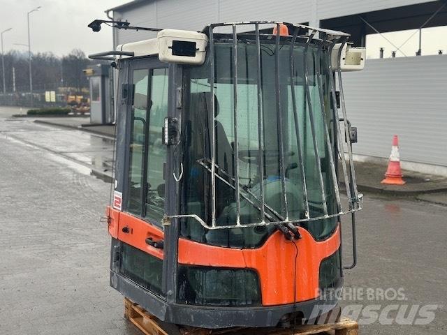Atlas L 260 USED CAB Gumikerekes homlokrakodók