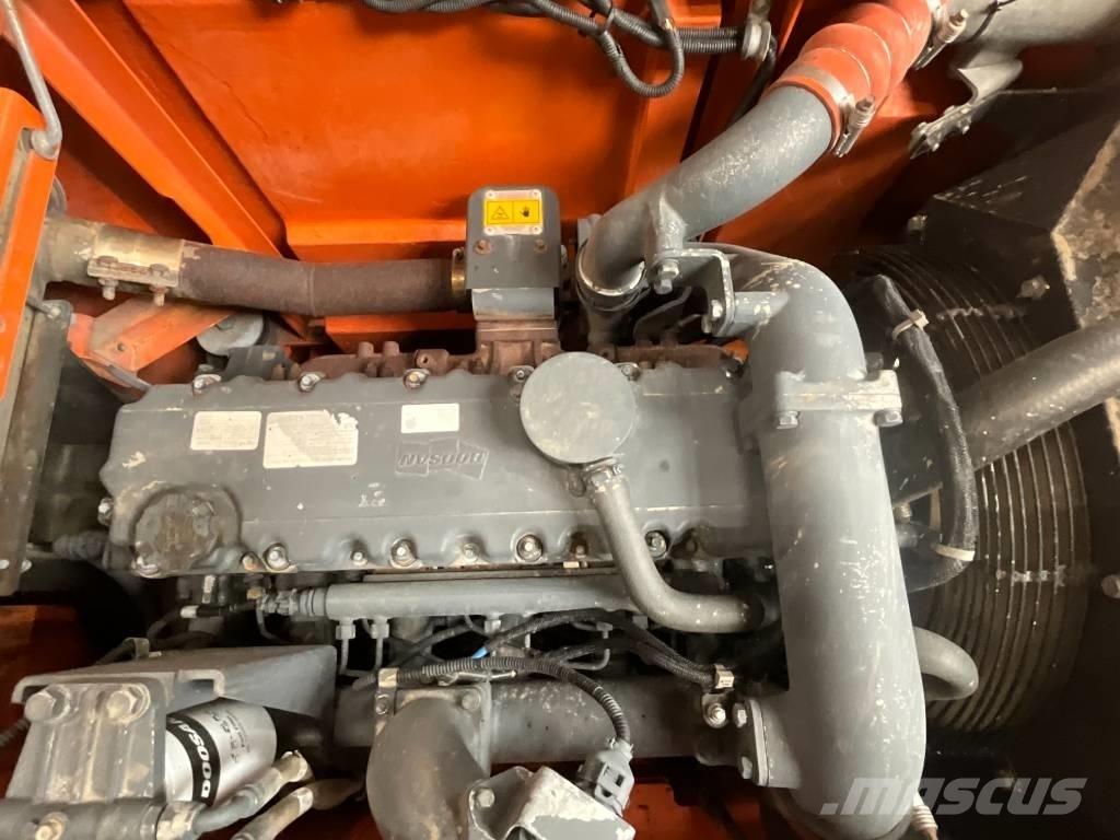 Doosan DX 235 LCR Lánctalpas kotrók