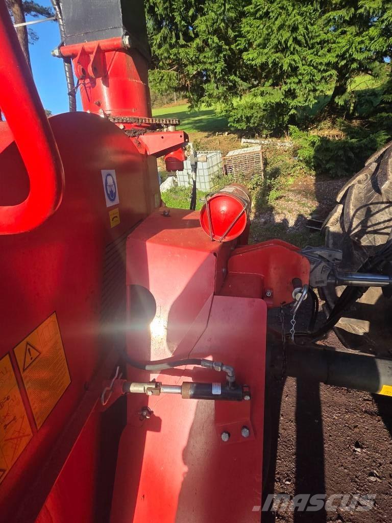 Valtra T 163 Erdészeti traktorok