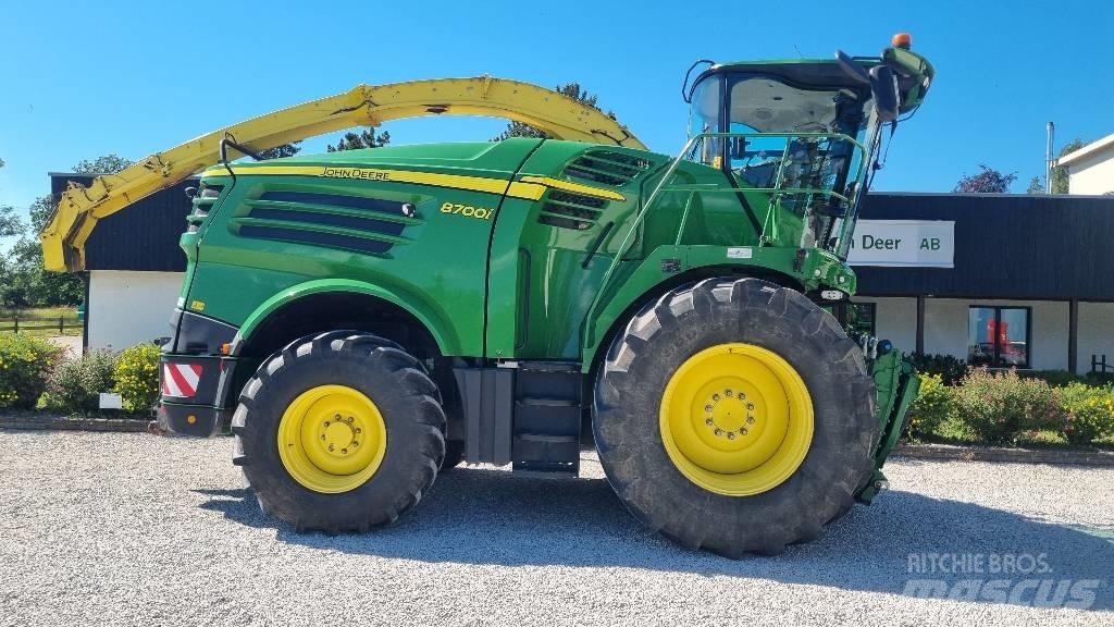 John Deere 8700i Önjáró szecskázók