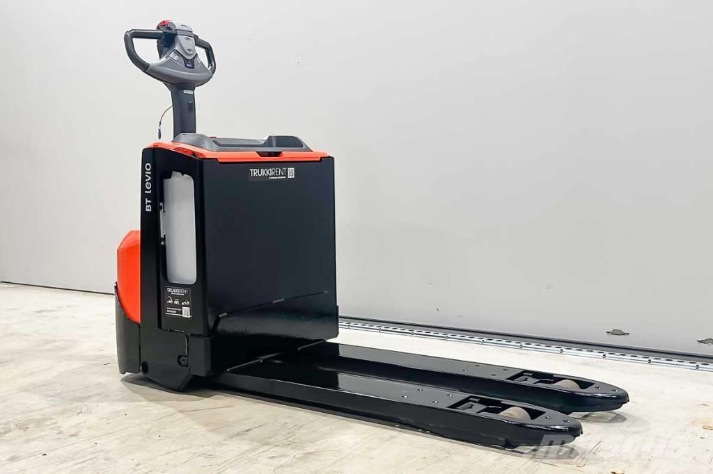 Toyota LWE 200 Alacsony emelőkocsi