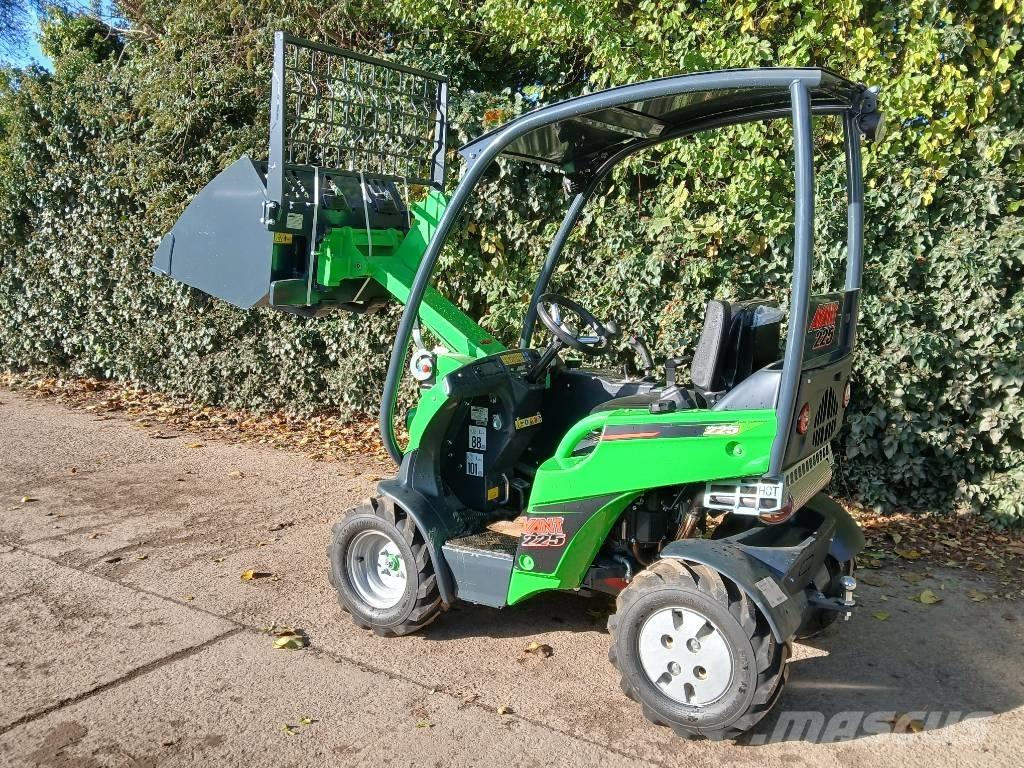 Avant 225 Univerzális rakodók