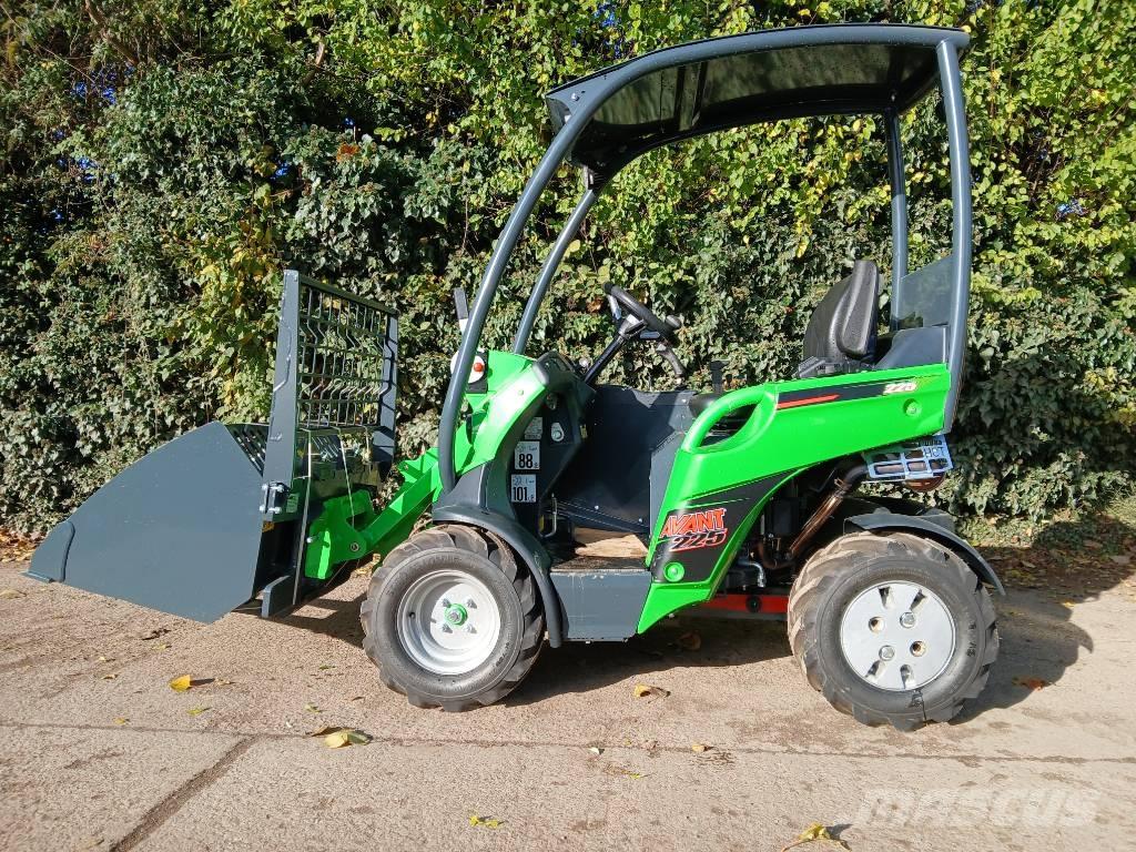 Avant 225 Univerzális rakodók