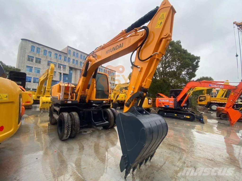 Hyundai 150W-9 Lánctalpas kotrók