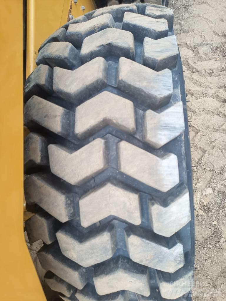 CAT 262 D XPS Kompaktrakodók