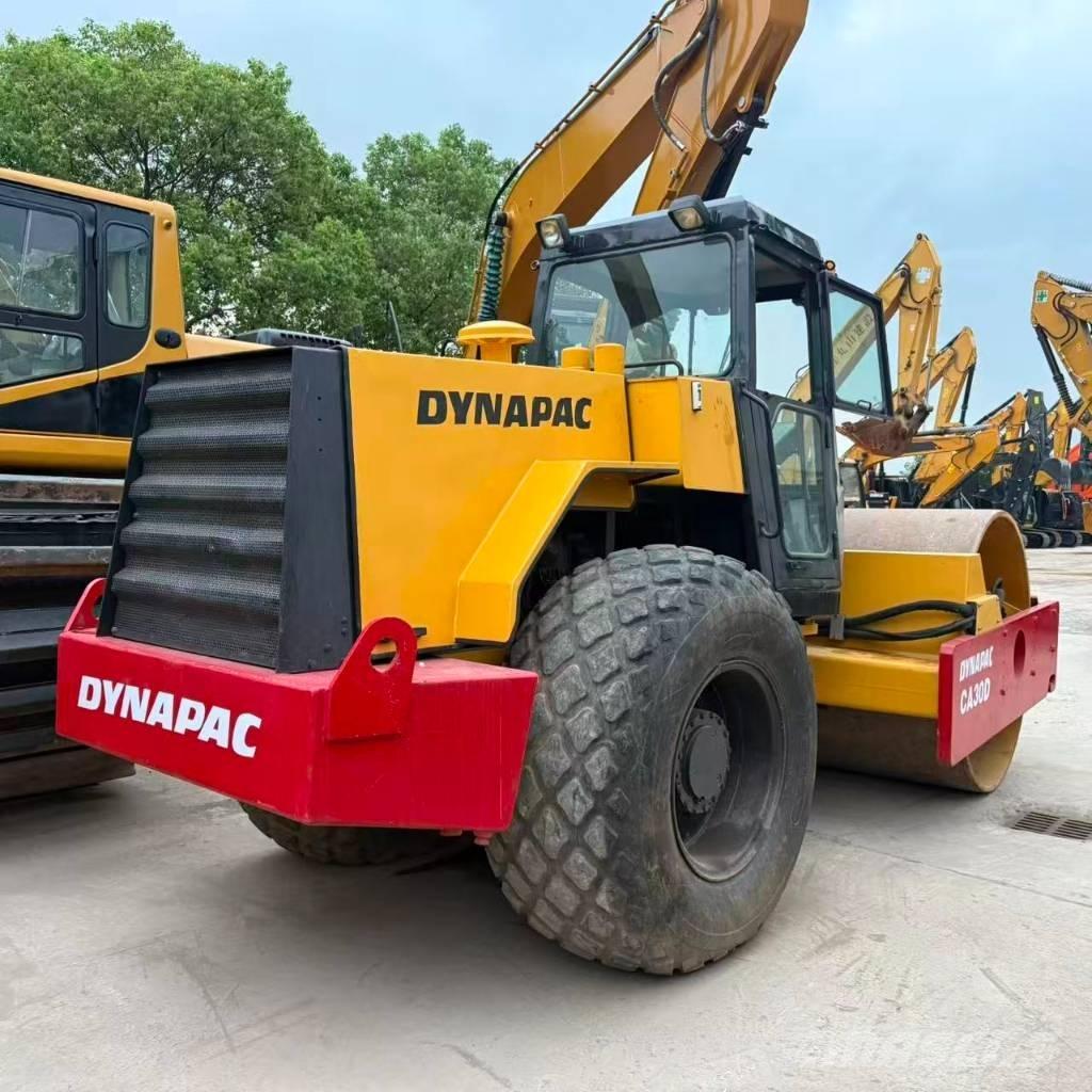 Dynapac CA 30 D Egydobos hengerek