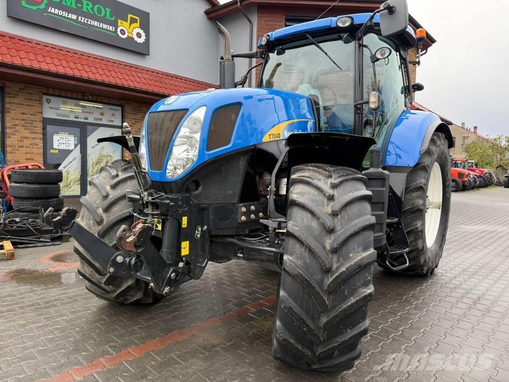 New Holland T 7040 Traktorok