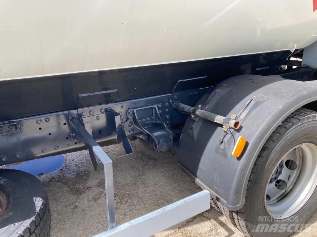 Iveco 135E25 Tartályos teherautók