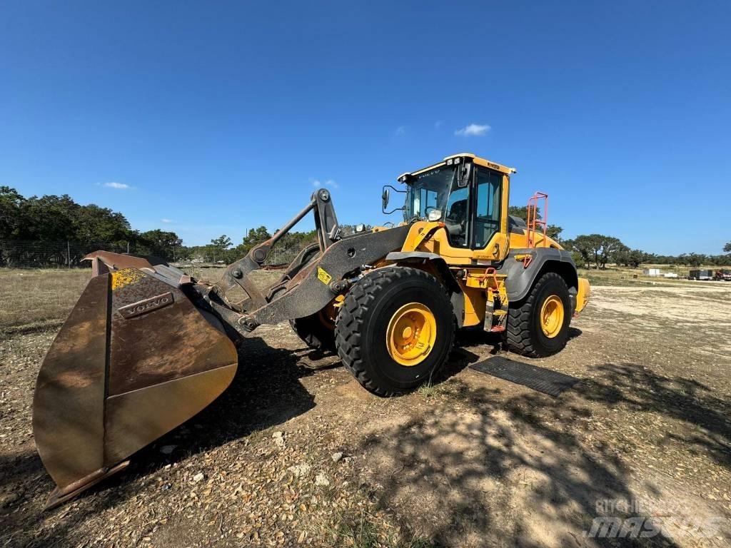 Volvo L120H Gumikerekes homlokrakodók