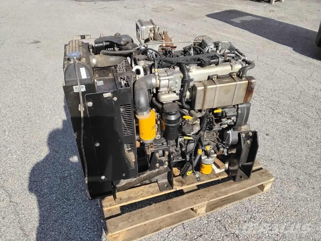 JCB 444TA4i-81 Motorok