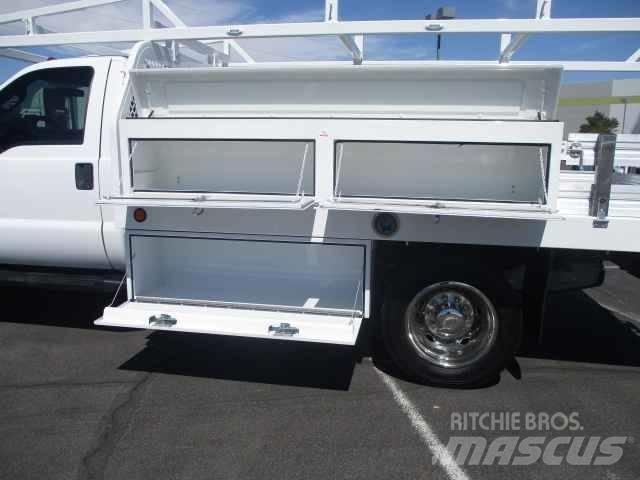 Ford F 550 SD Közúti karbantartó haszongépek