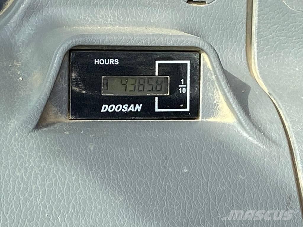 Doosan DX 160 LC Lánctalpas kotrók