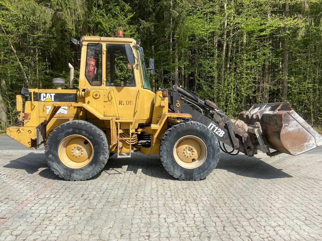 CAT IT 12 B Gumikerekes homlokrakodók