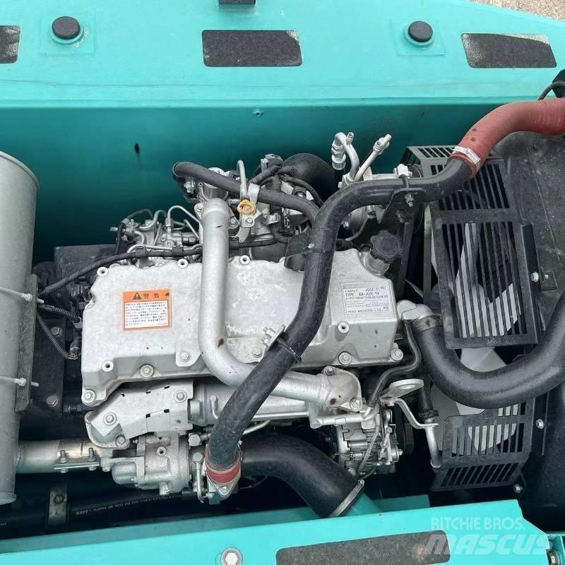 Kobelco SK 200 Lánctalpas kotrók