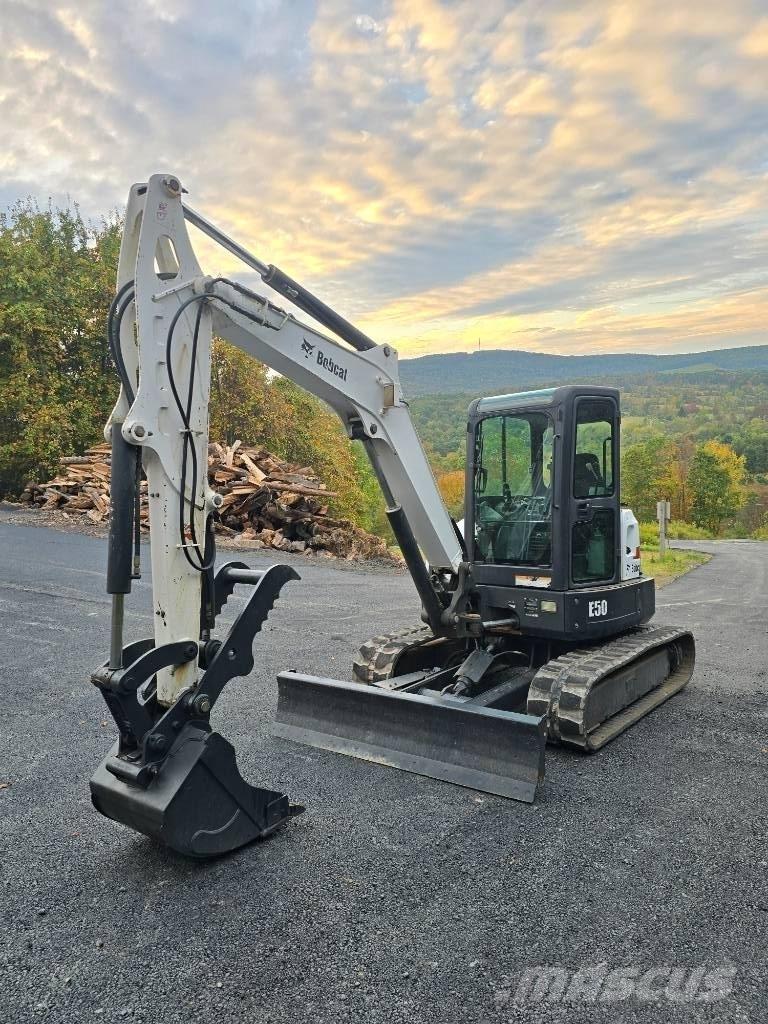 Bobcat E50 Mini kotrók < 7t