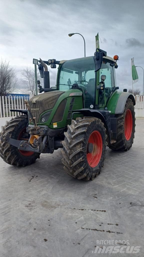 Fendt 512 Traktorok