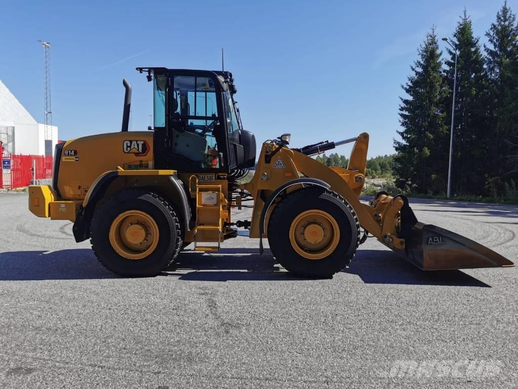 CAT 914 Gumikerekes homlokrakodók