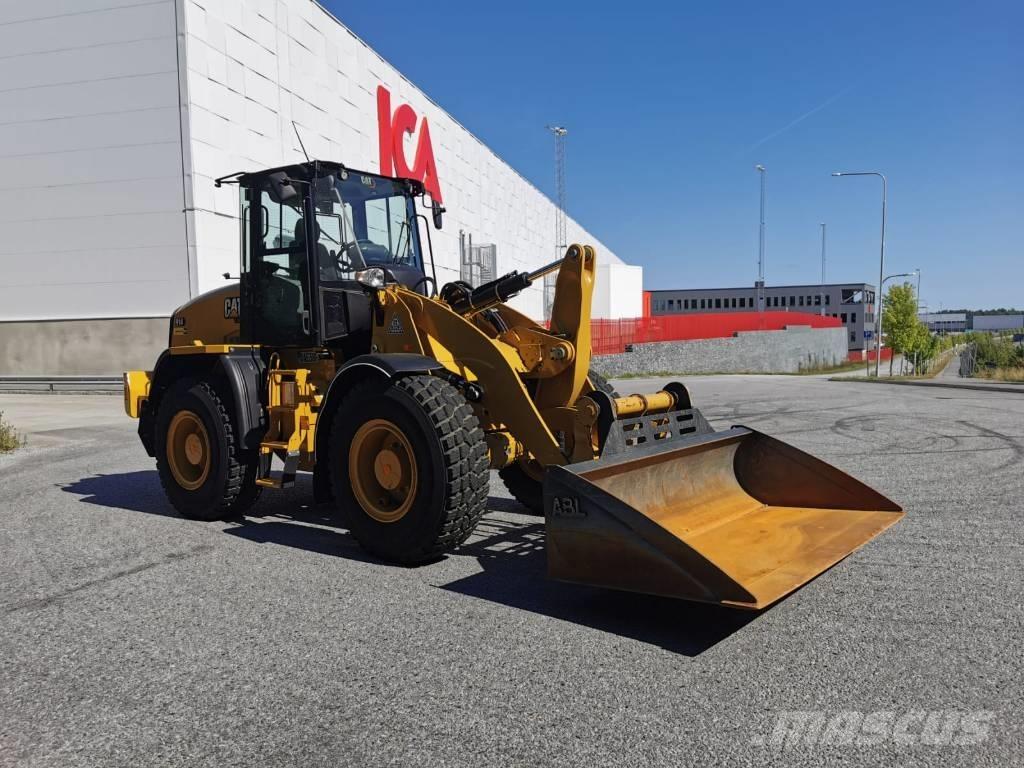 CAT 914 Gumikerekes homlokrakodók
