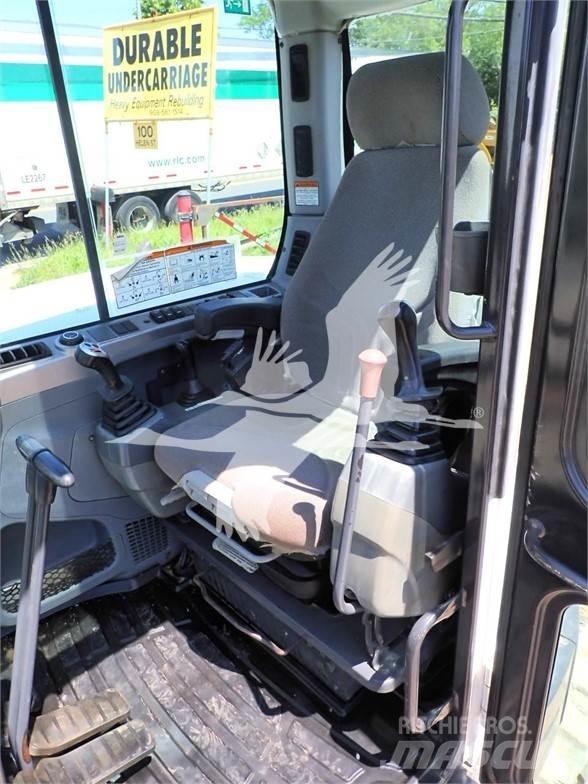 Bobcat E85 Lánctalpas kotrók
