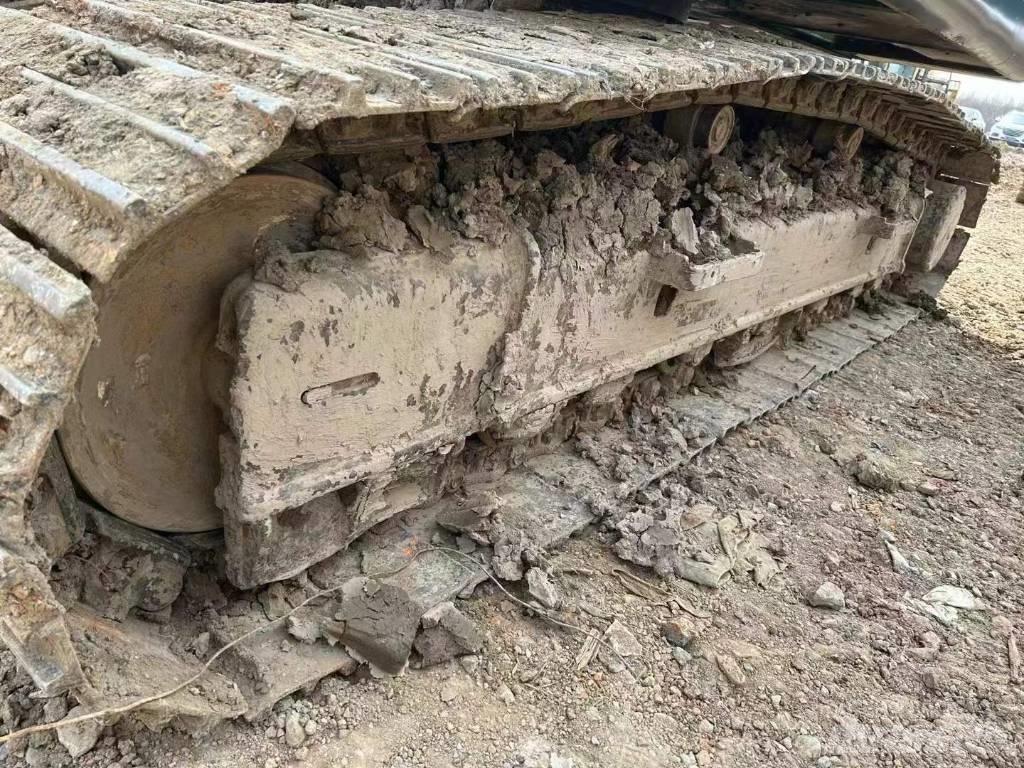Kobelco SK 200 Lánctalpas kotrók