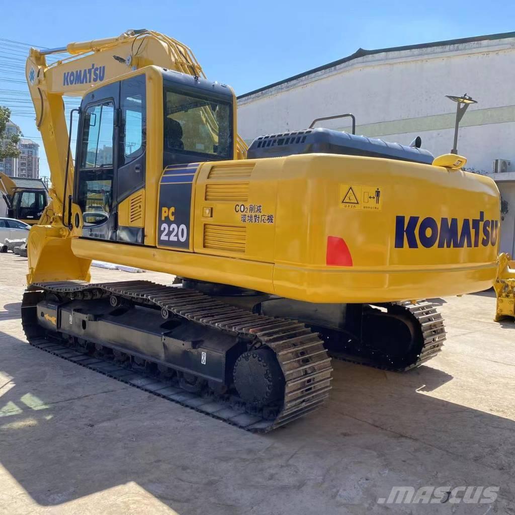 Komatsu PC 220 Lánctalpas kotrók