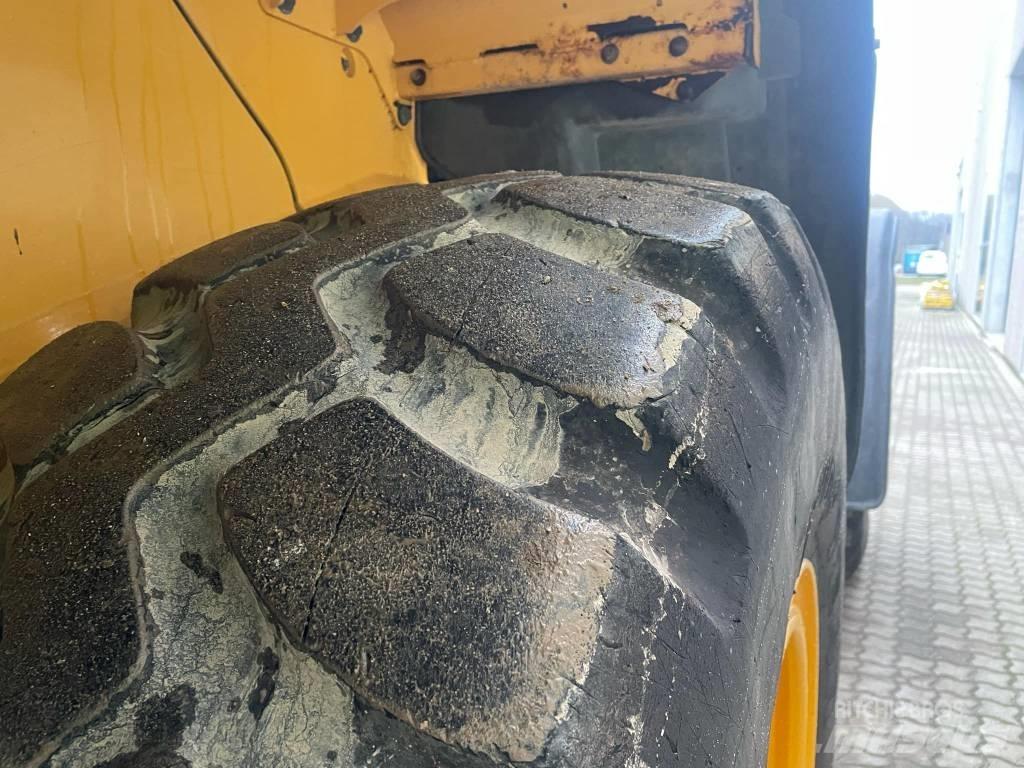 Volvo L 60 G Gumikerekes homlokrakodók