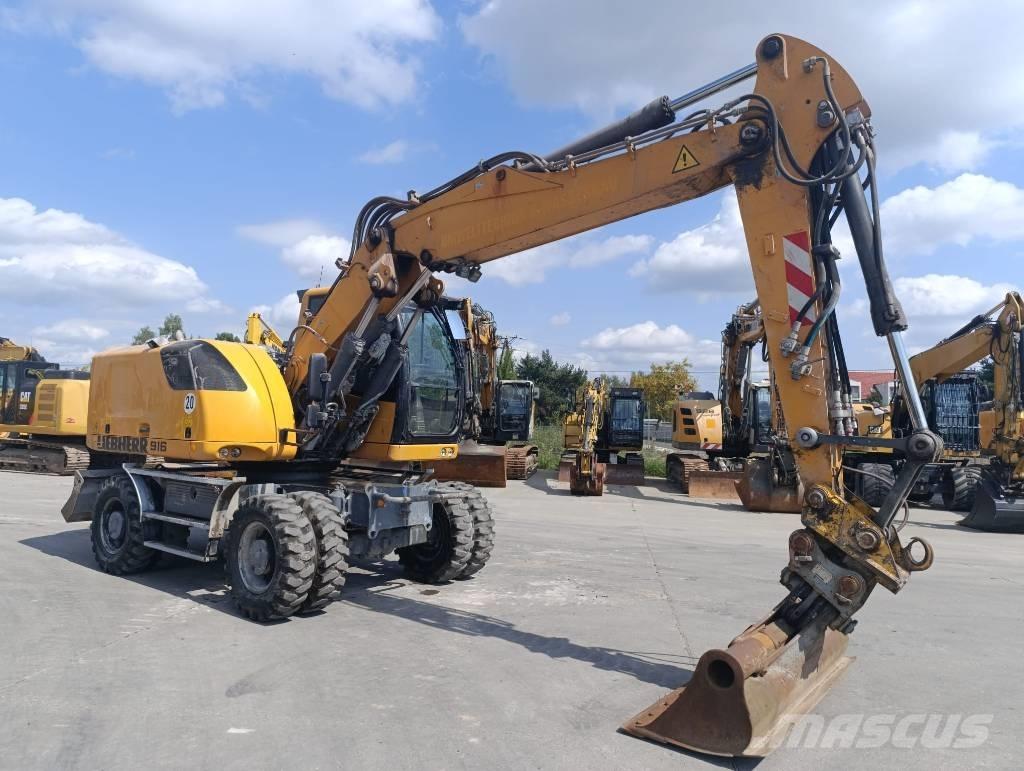 Liebherr A 916 Gumikerekes kotrók
