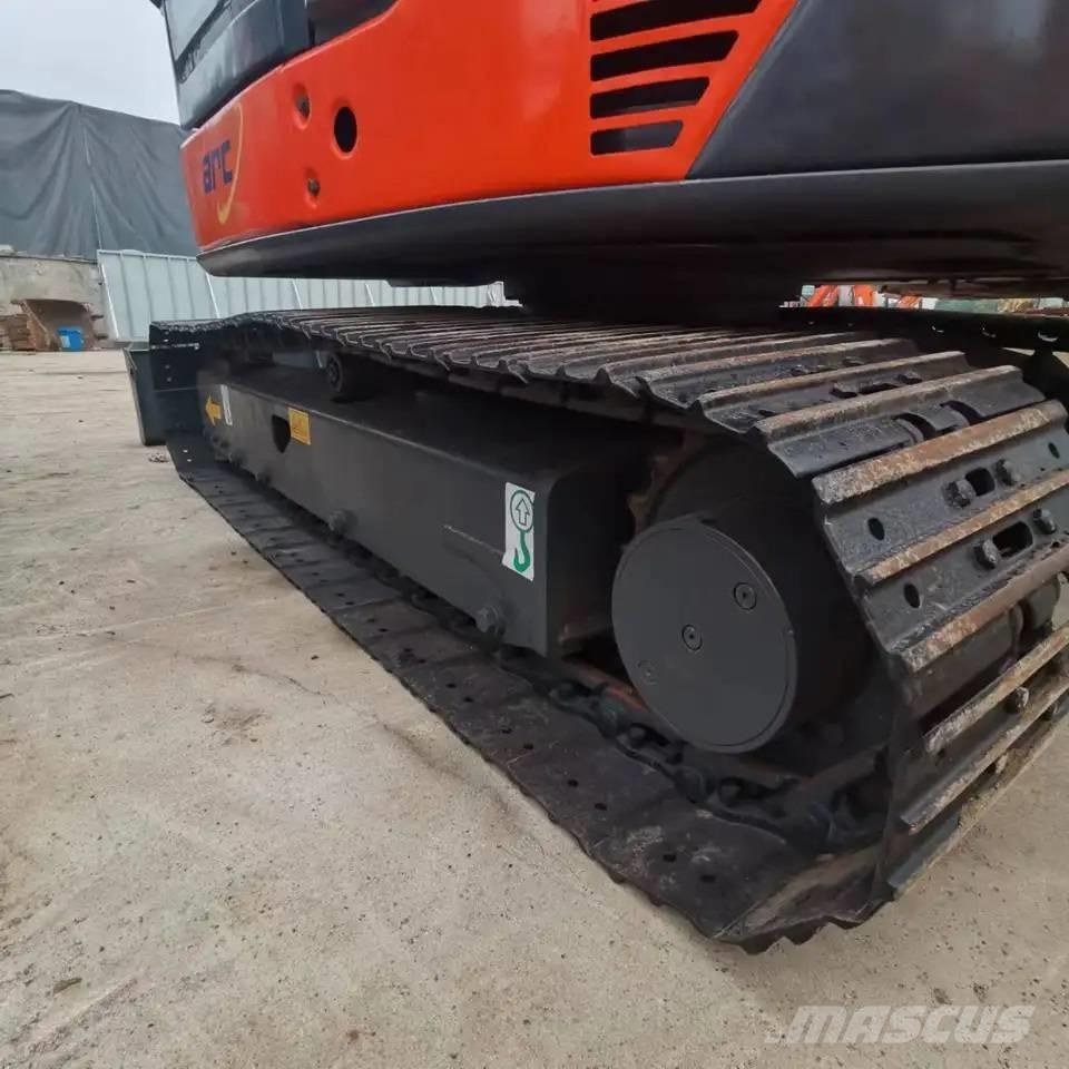 Hitachi ZX60U Mini kotrók < 7t