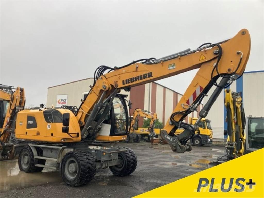 Liebherr A920 Gumikerekes kotrók