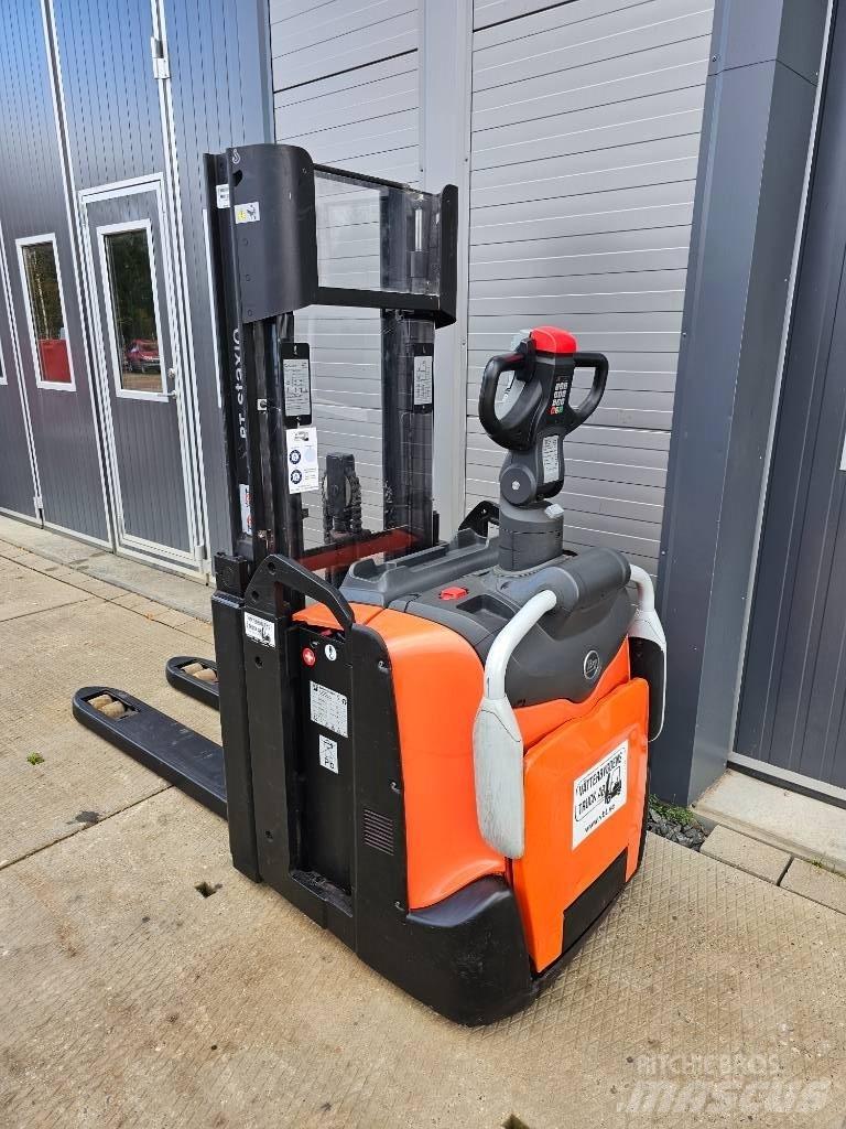 BT SPE 200 D 2500mm Gyalogkíséretű targonca