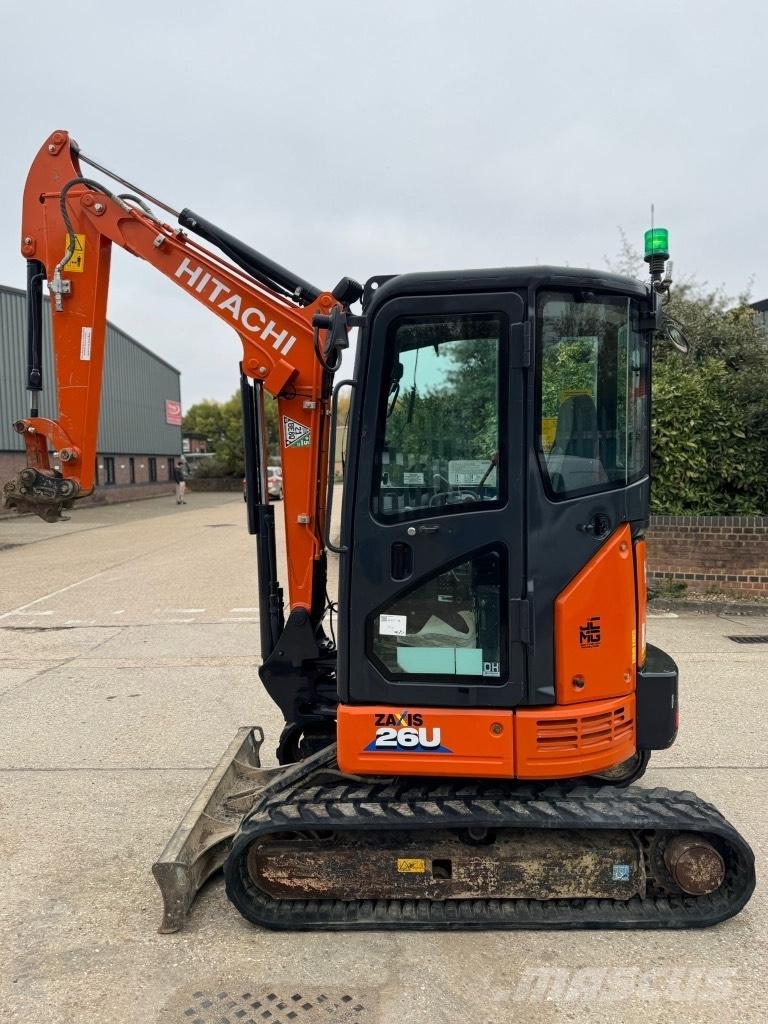 Hitachi zx26 Mini kotrók < 7t