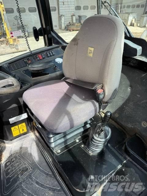 JCB 406 Gumikerekes homlokrakodók