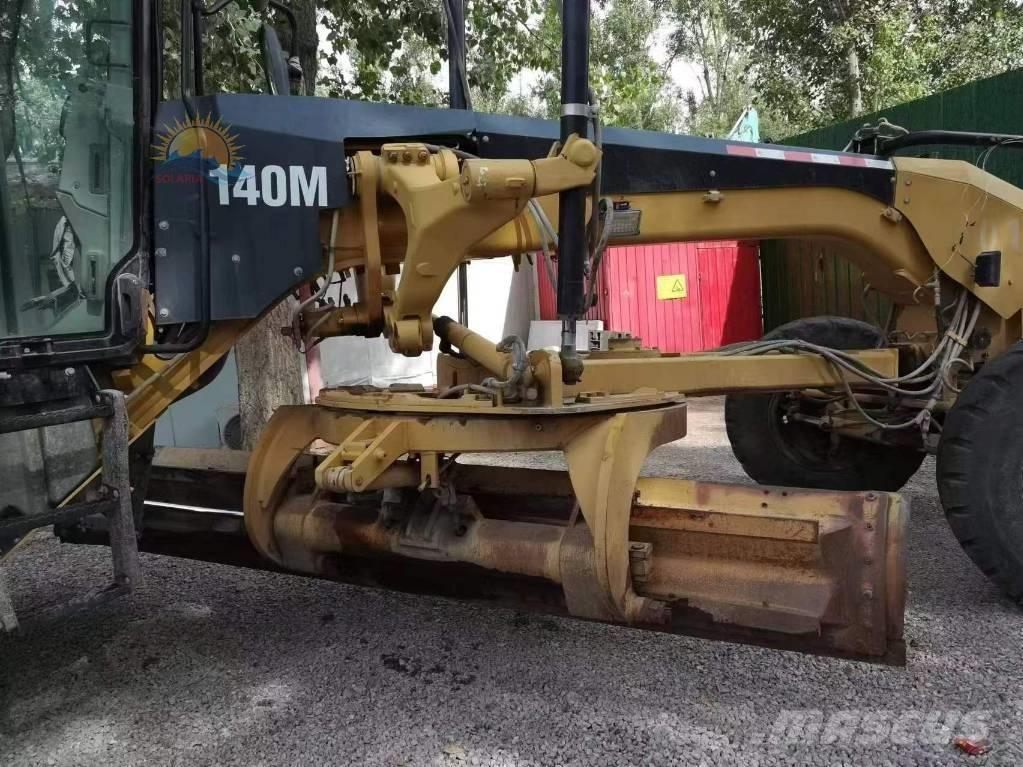 CAT 140 M Gréderek