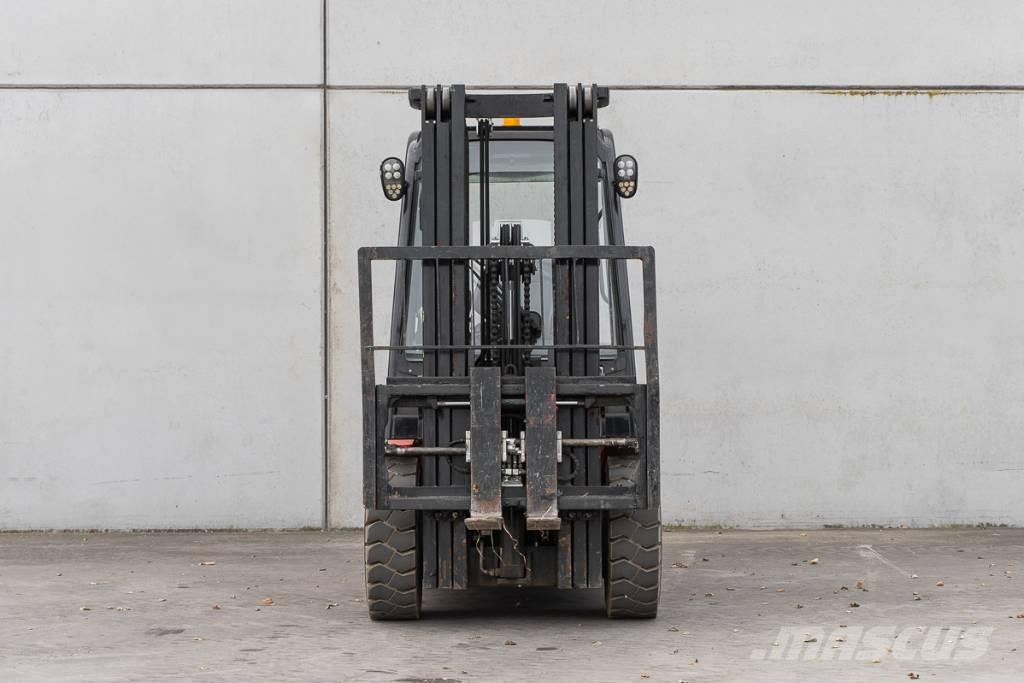 Manitou MI 30 D Dízel targoncák