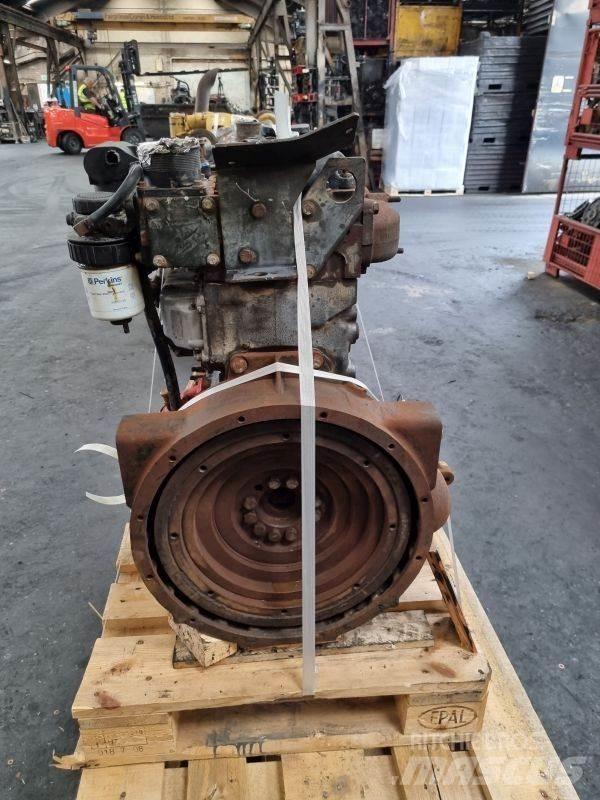 Perkins 1104 3054C Motorok