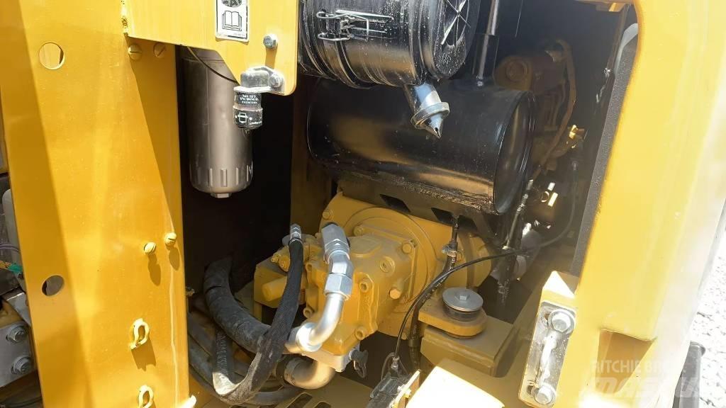 CAT 306E2 Lánctalpas kotrók