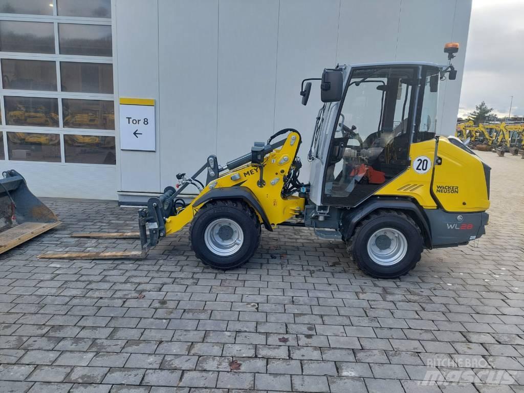 Wacker Neuson WL28 Gumikerekes homlokrakodók