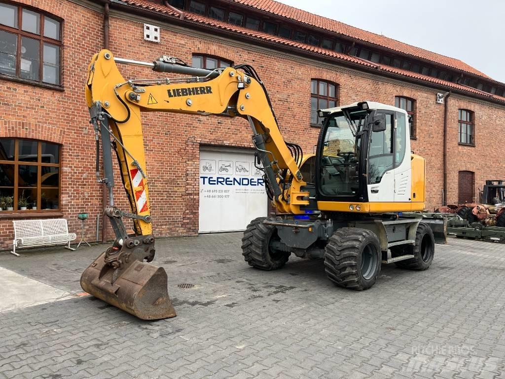 Liebherr A 910 Comp Gumikerekes kotrók
