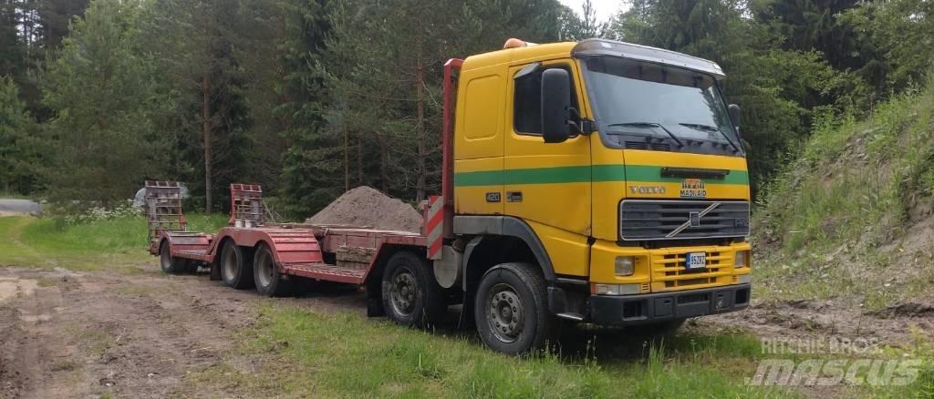 Volvo FH 12 erdészeti gépszállító teherautók