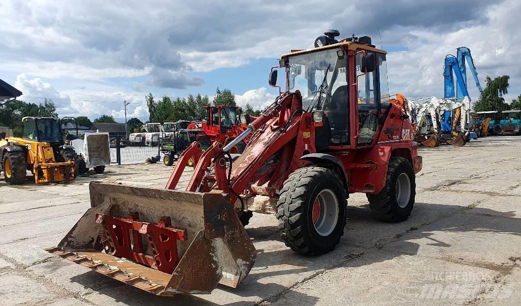 CAT 908 Gumikerekes homlokrakodók