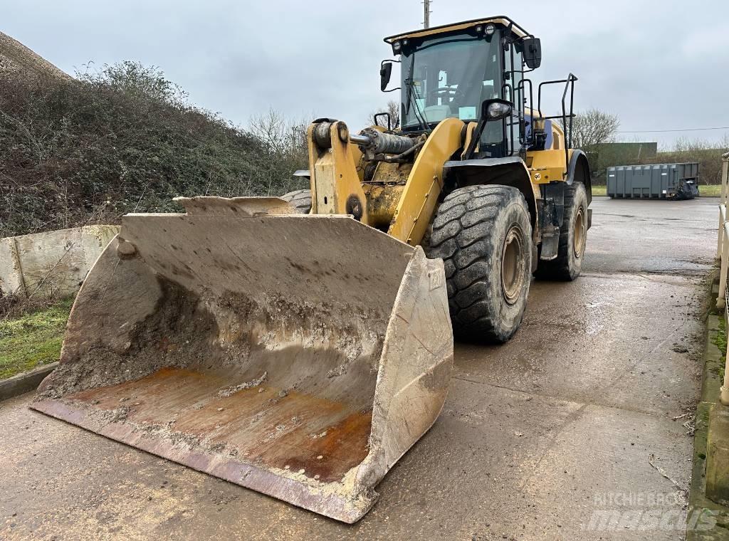 CAT 962 M Gumikerekes homlokrakodók