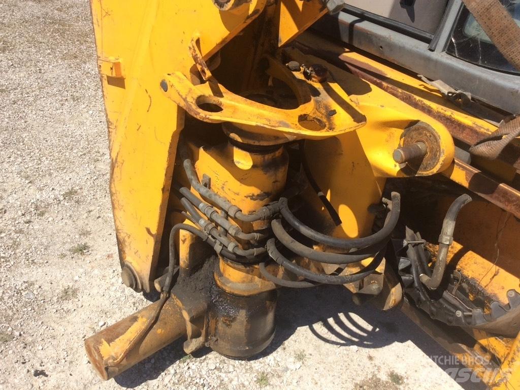 JCB 3 CX Vezetőfülke és belső tartozékok