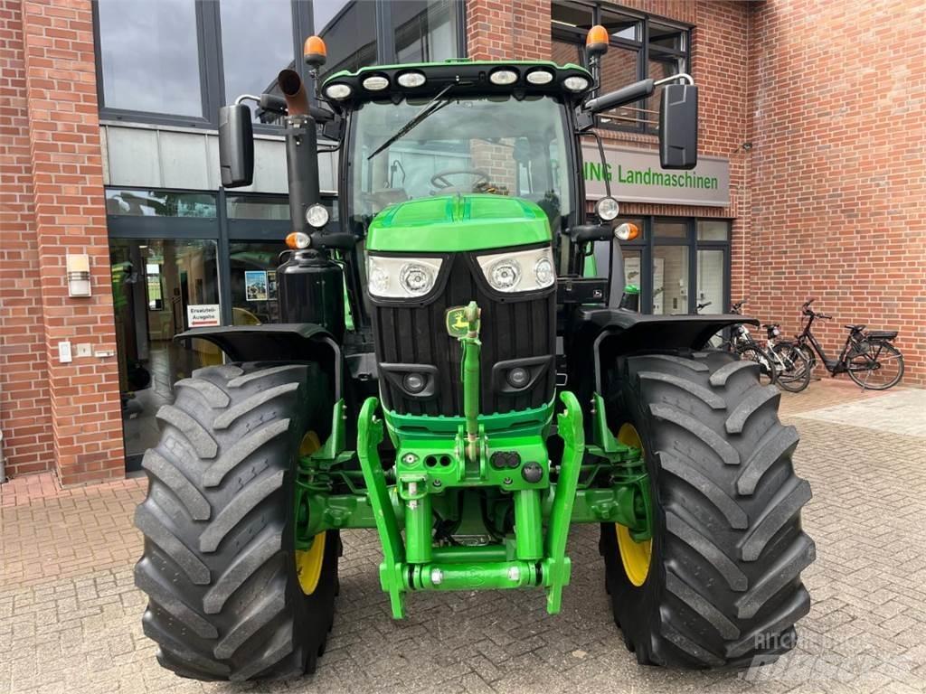 John Deere 6215R Traktorok