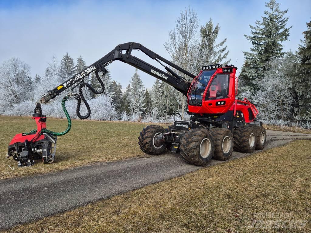 Komatsu 931 XC Betakarítók