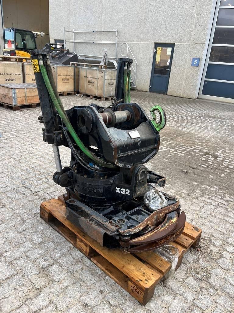 Steelwrist X32 Forgatók-Építőipar