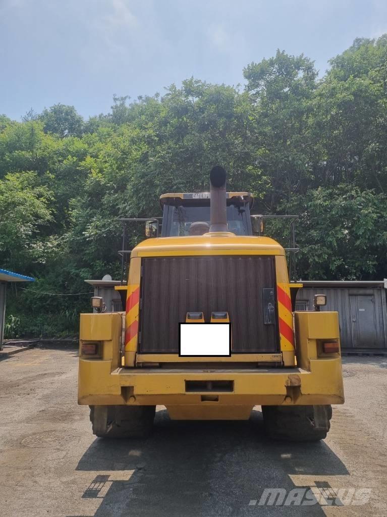CAT 966 H Gumikerekes homlokrakodók