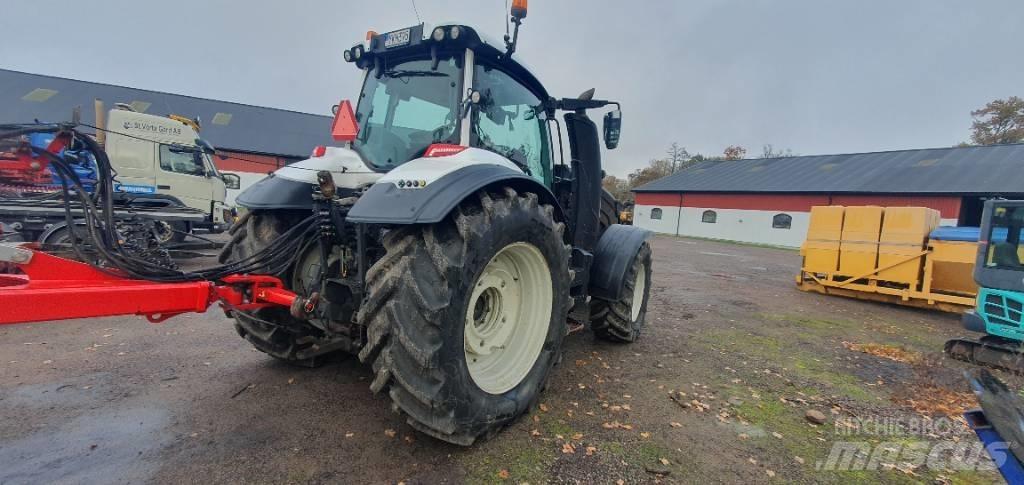 Valtra T 234 Versu Traktorok