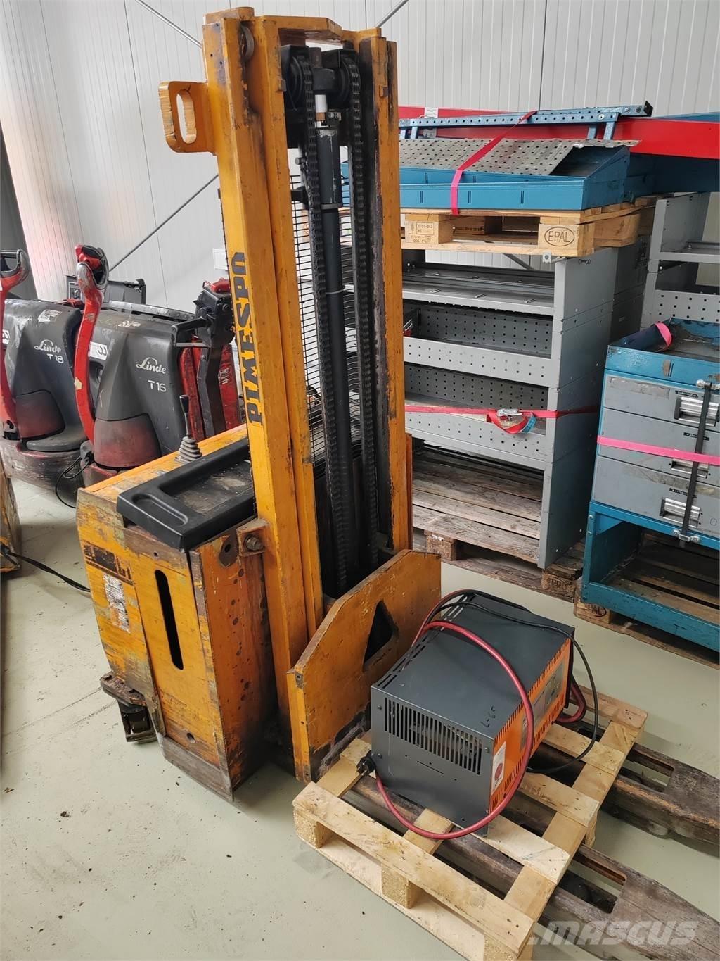 OM CT 13 Elektromos gyalogkíséretű targoncák