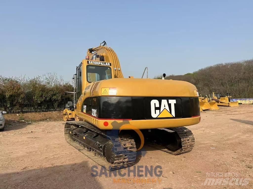 CAT 320 C L Lánctalpas kotrók